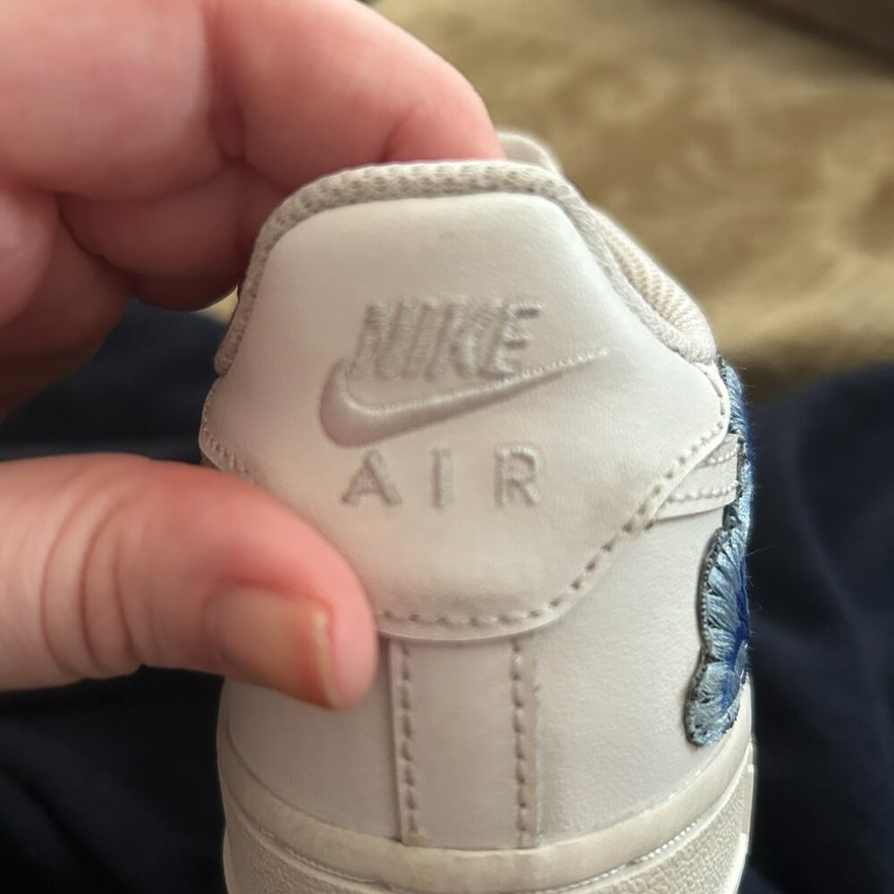 Nike Air Force 1 Custom Embroidered Blue Floral Sneakers Kids 4.5Y EUC - Picture 10 of 14